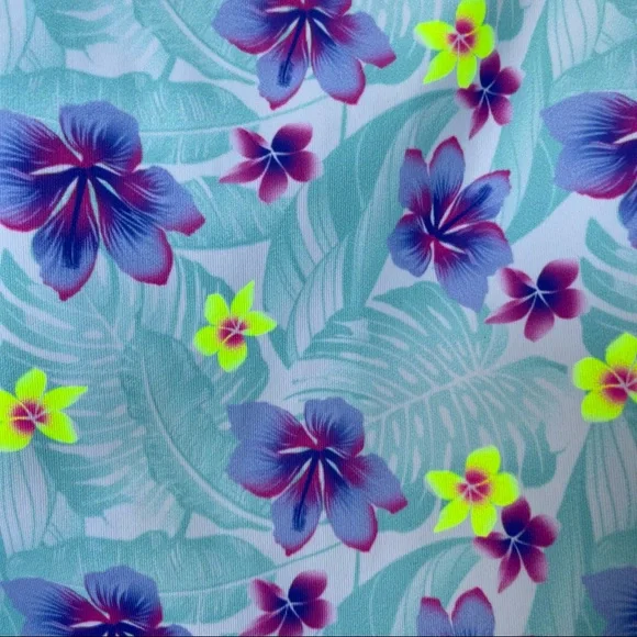 •Hurley• Girl’s Cropped Floral Tank Top - Size Large (12-13 Years) - Picture 3 of 7